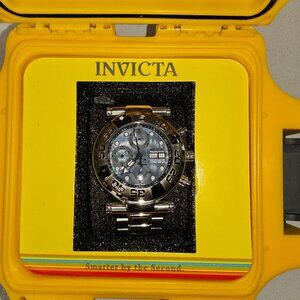 INVICTA SUBAQUA